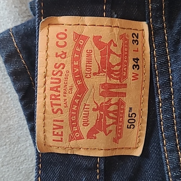 Levi's Jeans - Picture 3 of 7